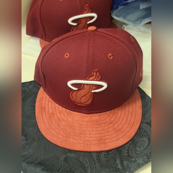 Rare Miami Heat Suede Brim Snapback - Picture 5 of 13